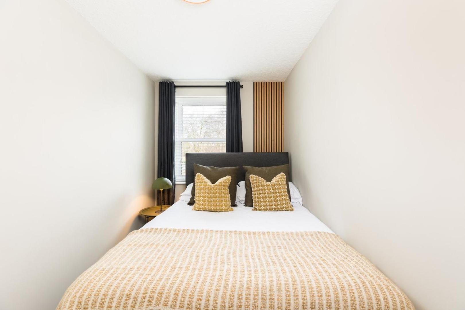 Modern 2-Bedroom Apartments With Free Parking In ليمينغتون المظهر الخارجي الصورة