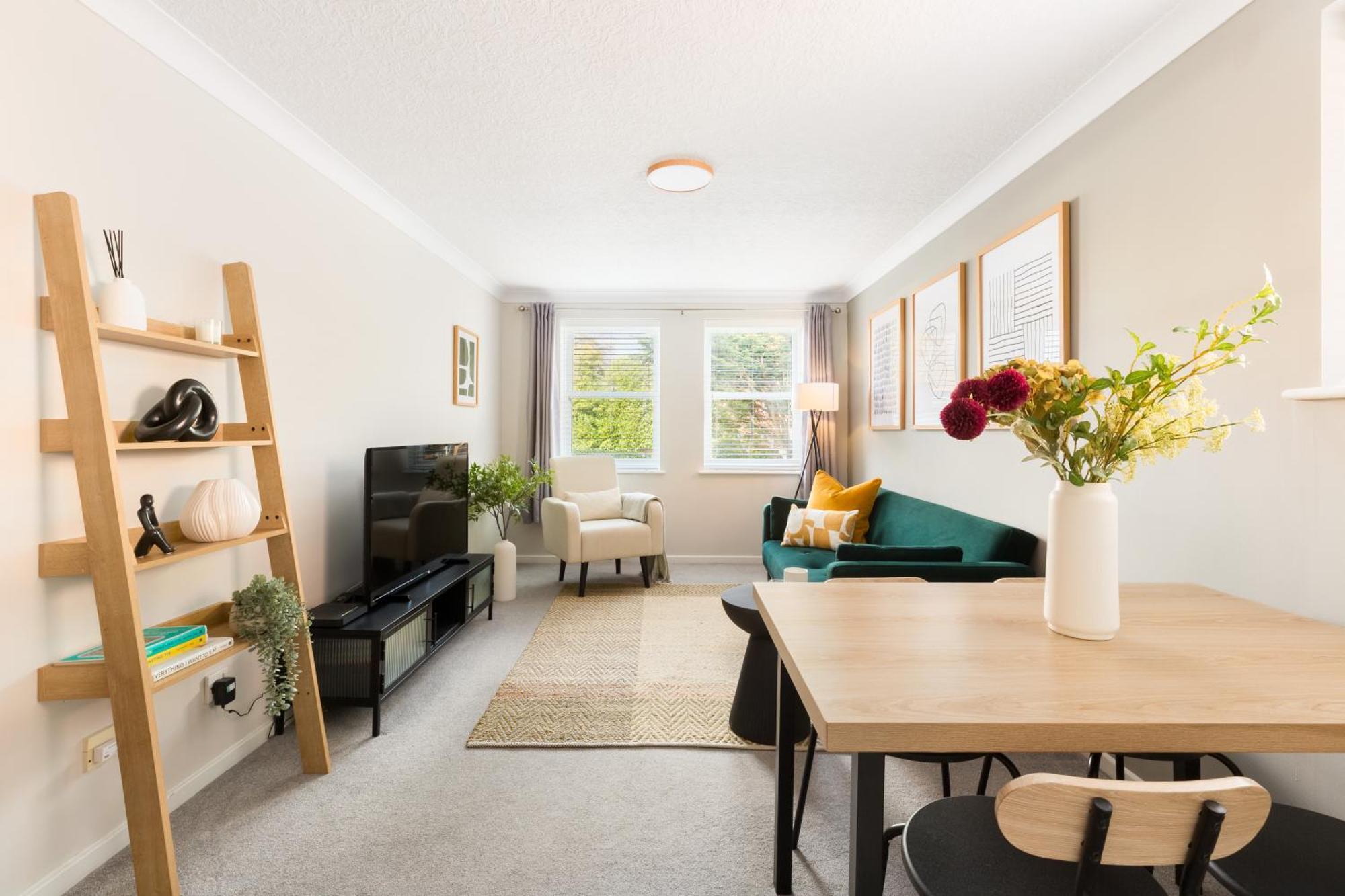 Modern 2-Bedroom Apartments With Free Parking In ليمينغتون المظهر الخارجي الصورة